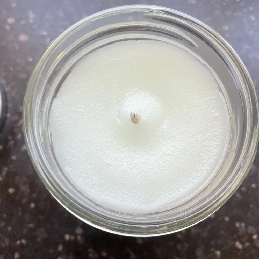 Gardenia Spa Ritz Carlton Candles 10oz. - Picture 2 of 7